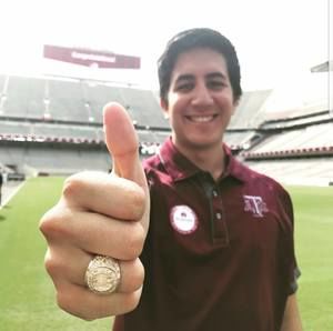 Meet your Posher, Alex